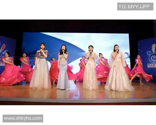 斯泽比亚克的传奇人生与艺术成就探秘之旅