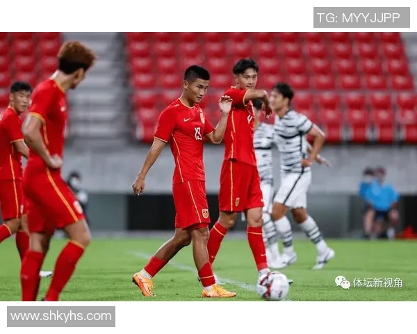 河北与深圳激战正酣比分悬念迭起引发球迷热议 河北与深圳激战正酣比分悬念迭起引发球迷热议