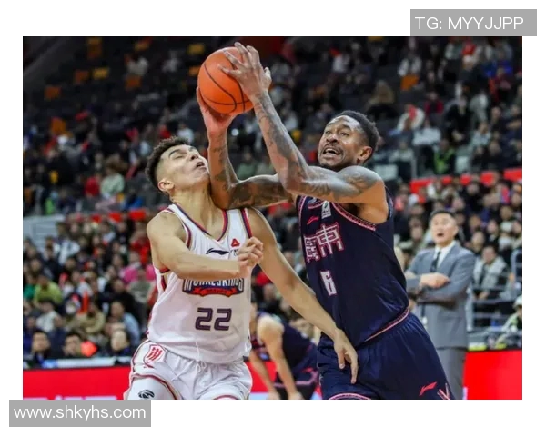 马尚布鲁克斯的篮球之路与职业生涯的辉煌成就分析 马尚布鲁克斯的篮球之路与职业生涯的辉煌成就分析