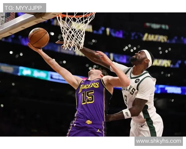 湖人对阵雄鹿赛前深度分析及双方关键球员表现预测