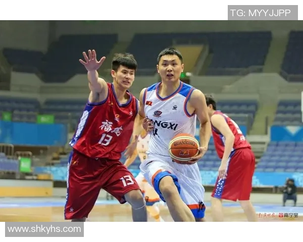 广西威壮迎战武汉当代全力争胜展现足球魅力与激情对决 广西威壮迎战武汉当代全力争胜展现足球魅力与激情对决